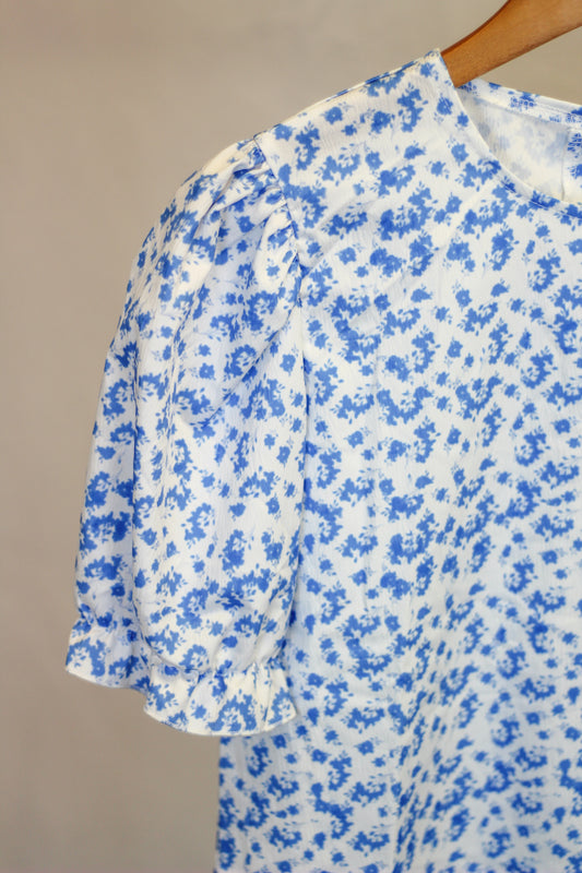 Sky Blue Floral Smocked Puff Sleeve Blouse