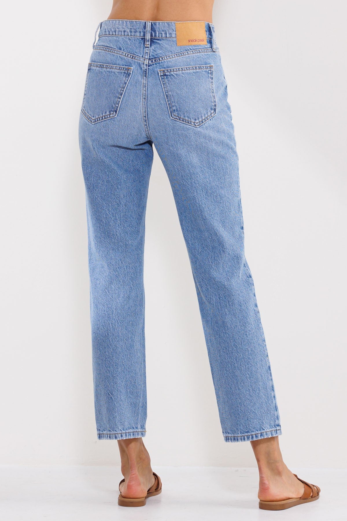 High Rise Slim Straight Jeans