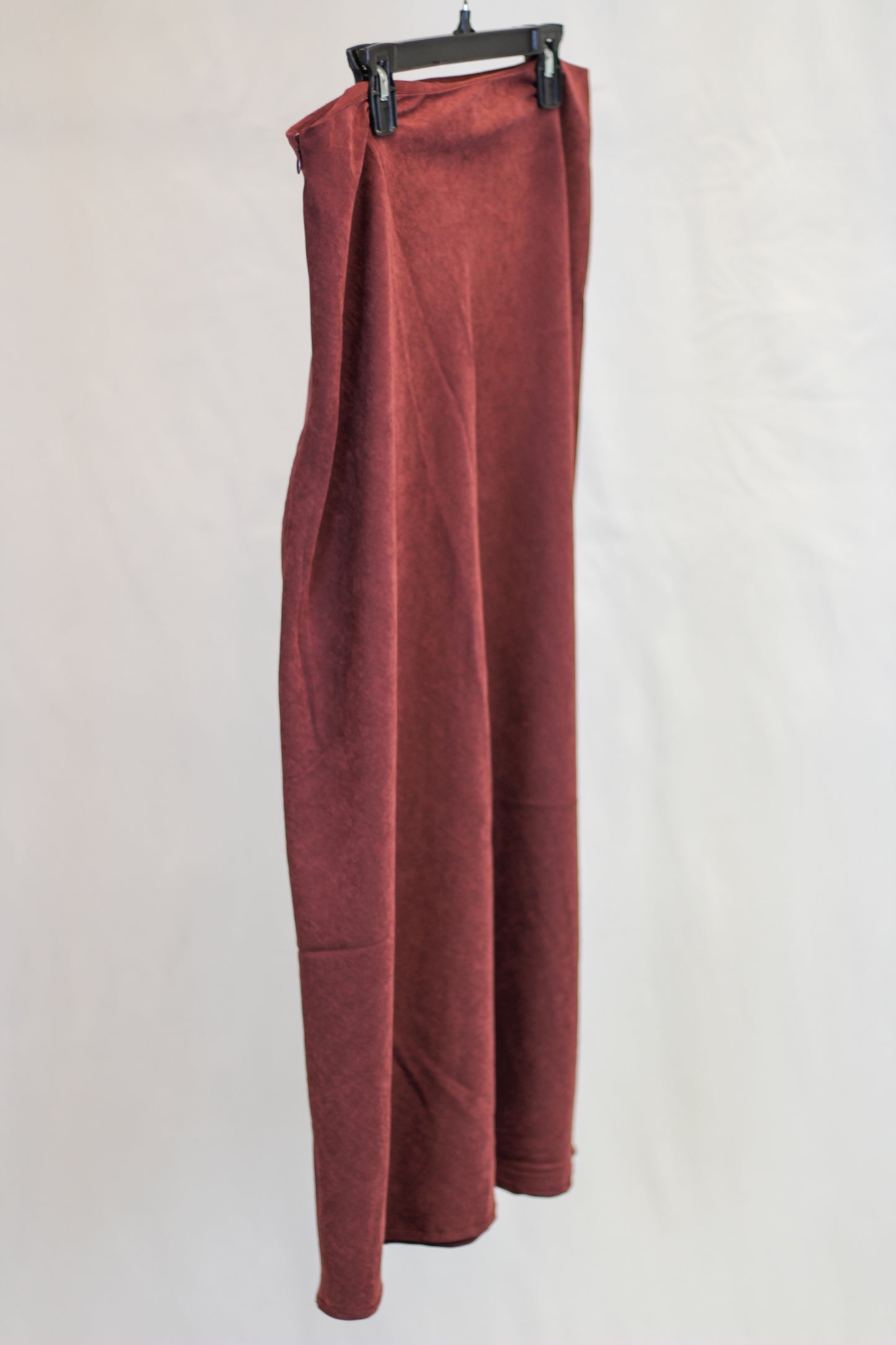 Suede Side Zipper Midi Skirt