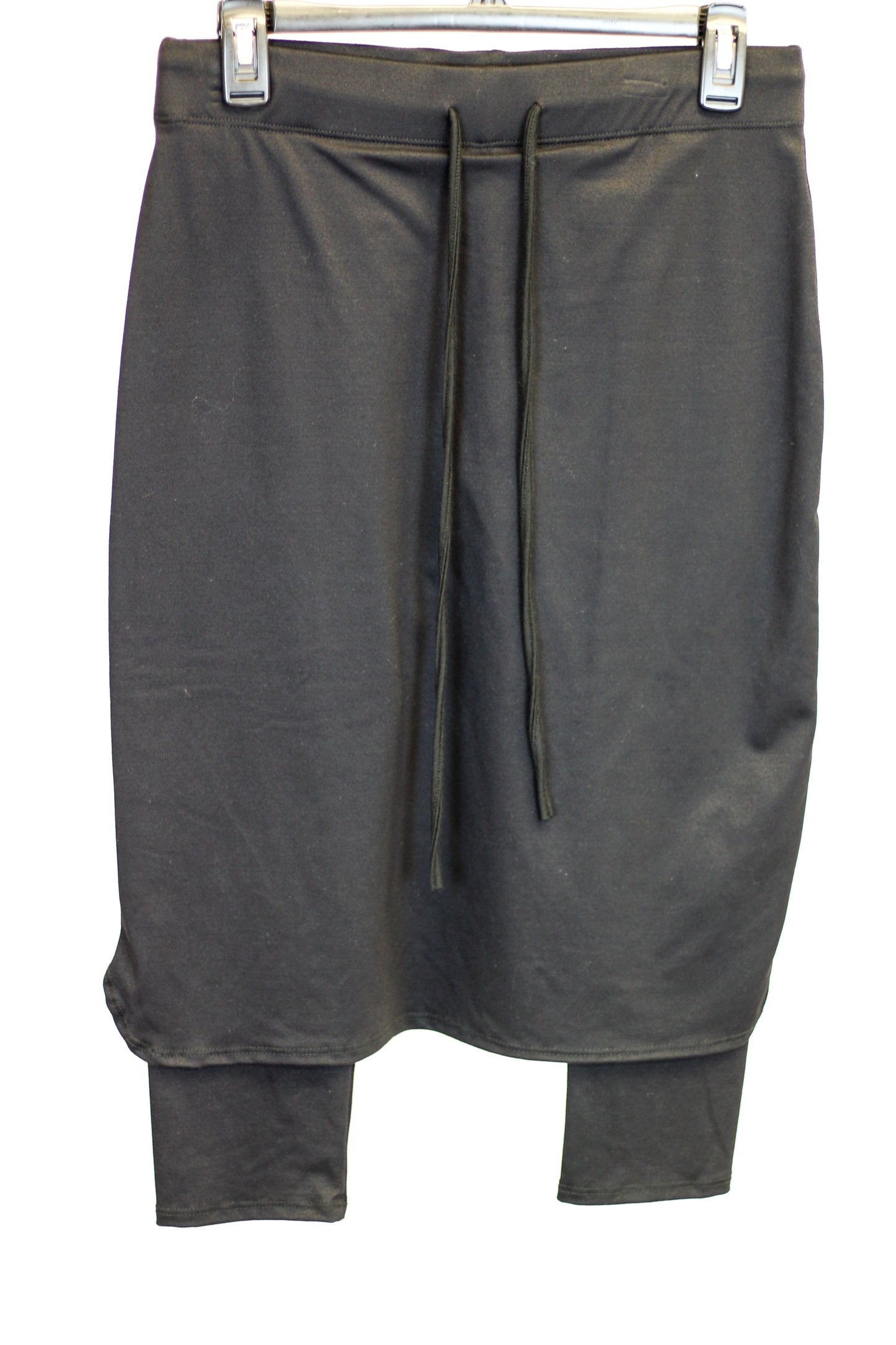 Athletic Skirt with Built-in Capris -Black