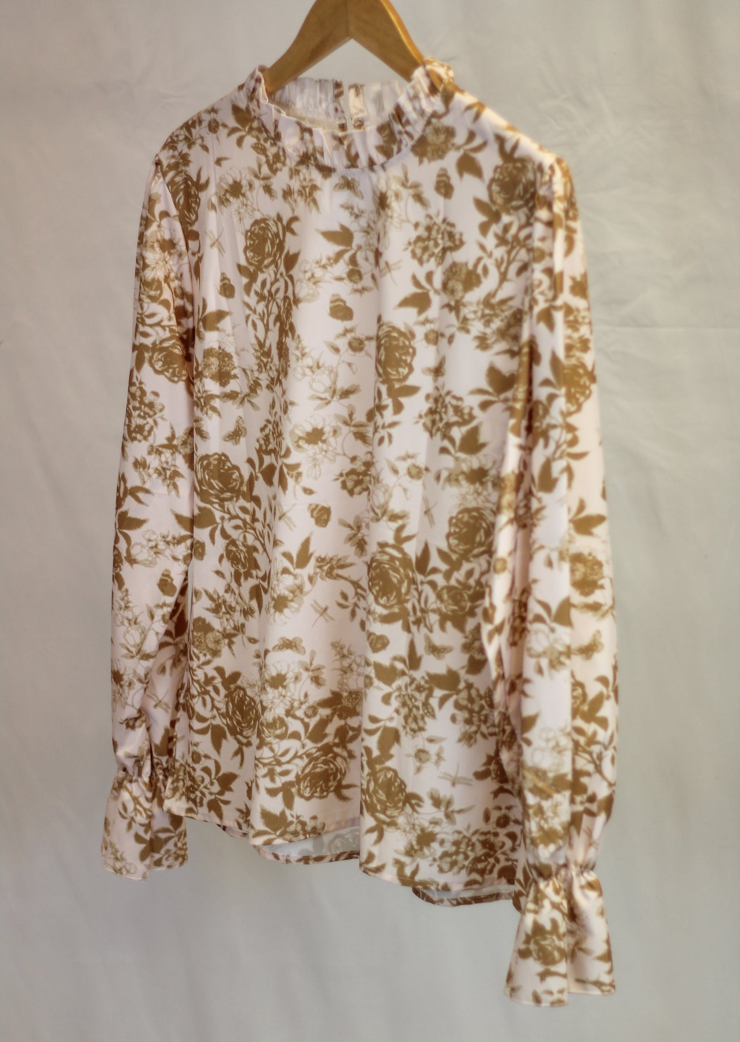 Ruffle Neck Long Sleeve Chiffon Blouse