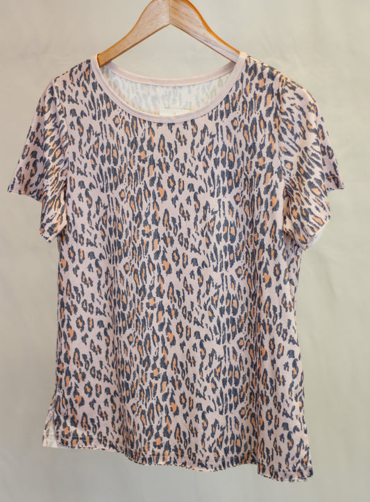 Blush Leaperd Tee