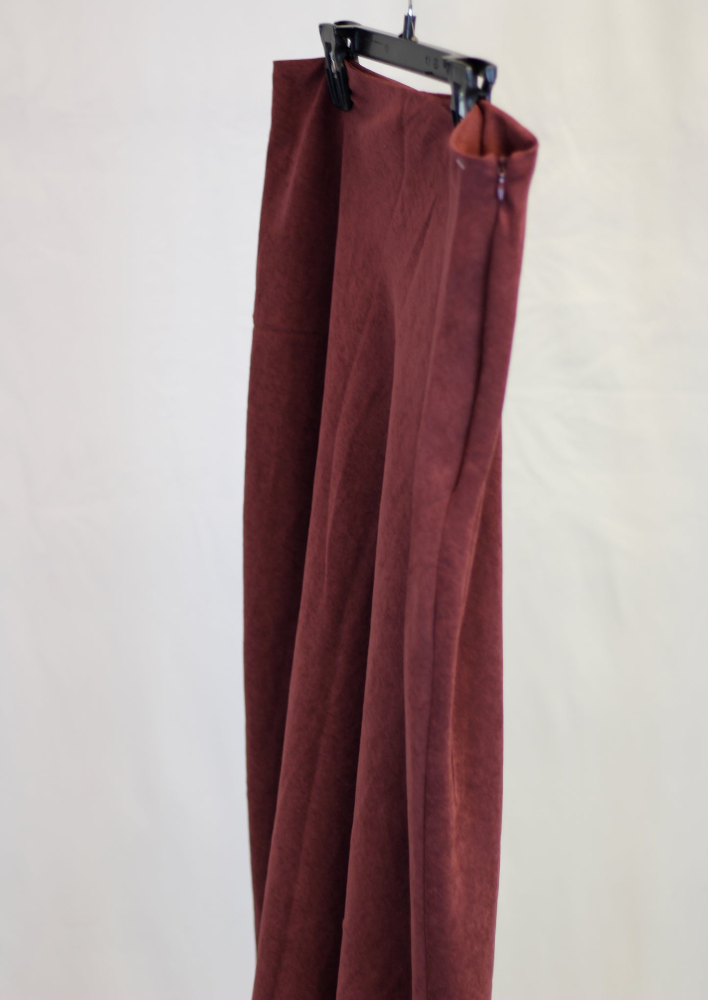 Suede Side Zipper Midi Skirt